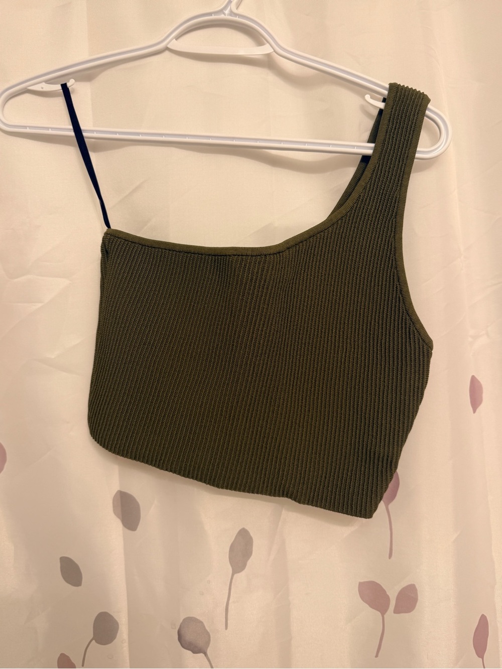 NEW Sculpt knit one- shoulder crop tank
